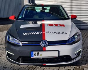 Fahrzeugteilfolierung mit Digitaldruckelementen aus Karlsruhe, Carwrapping, Carwrap, VW-EGolf, Fahrzeugfolierung Rheinstetten